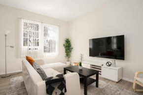 Modern 7BR Home in USC near DTLA
